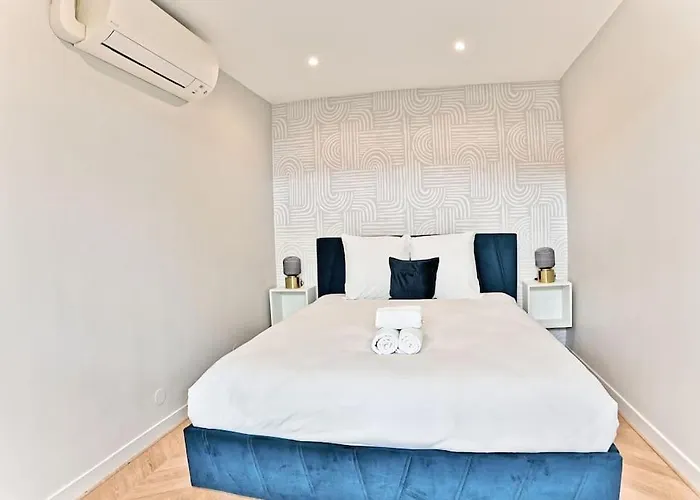 Spacieux Et Paisible 19eme Apartamento *