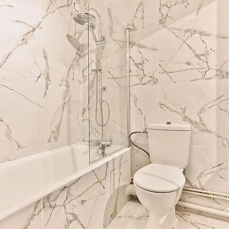 Apartment Spacieux Et Paisible 19eme *