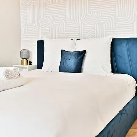 Spacieux Et Paisible 19eme Apartment