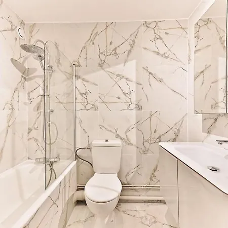 Apartment Spacieux Et Paisible 19eme Paris