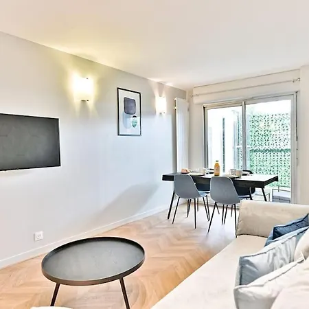 Apartment Spacieux Et Paisible 19eme *